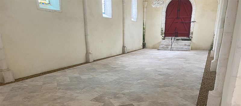 Rénovation carrelage dans l'église de Beaupouyet par AB Carrelages Aquitaine Libourne