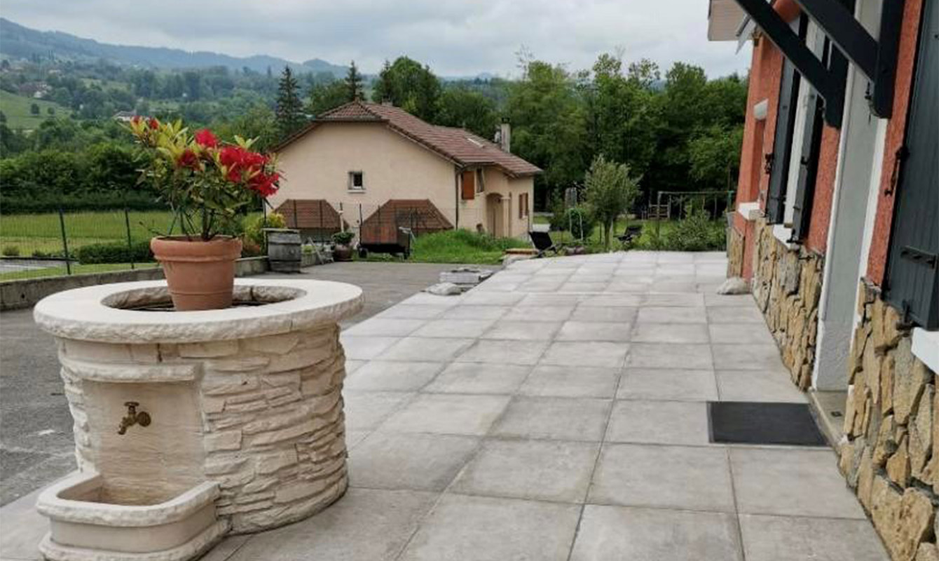 Rendu sur la rénovation de carrelage terrasse par le magasin Carrelage et Bain à Grenoble