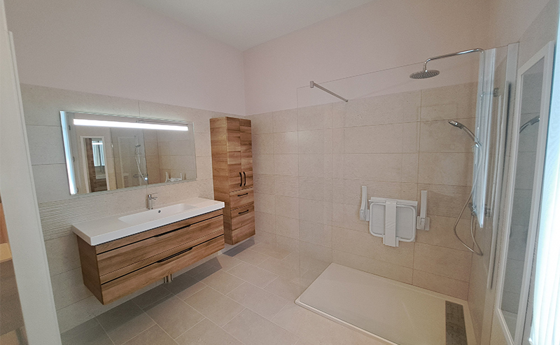 Une rénovation de salle de bain par Decomat à Bergerac 